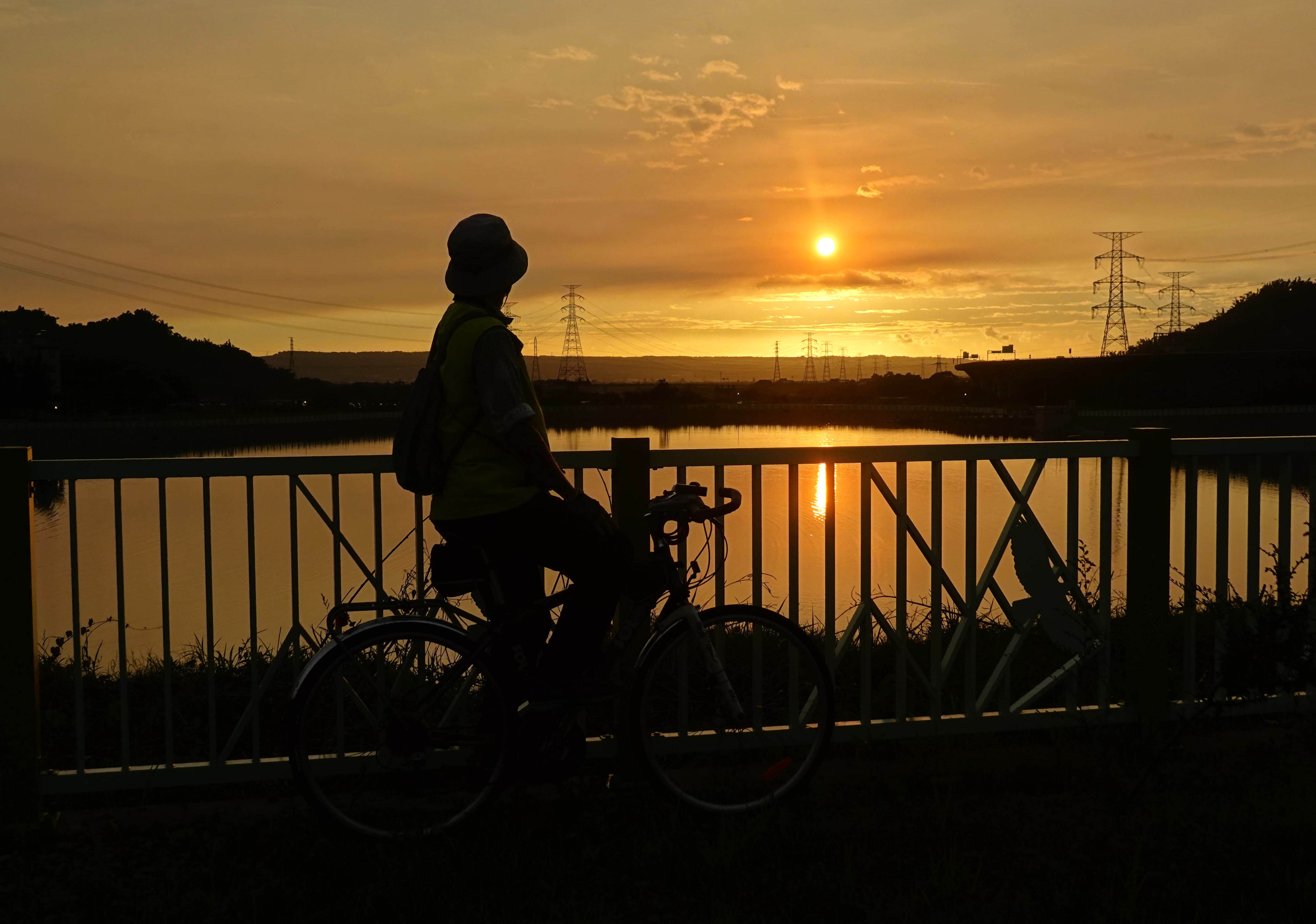 霧峰鳥嘴潭夕照(陳永進老師授權提供)