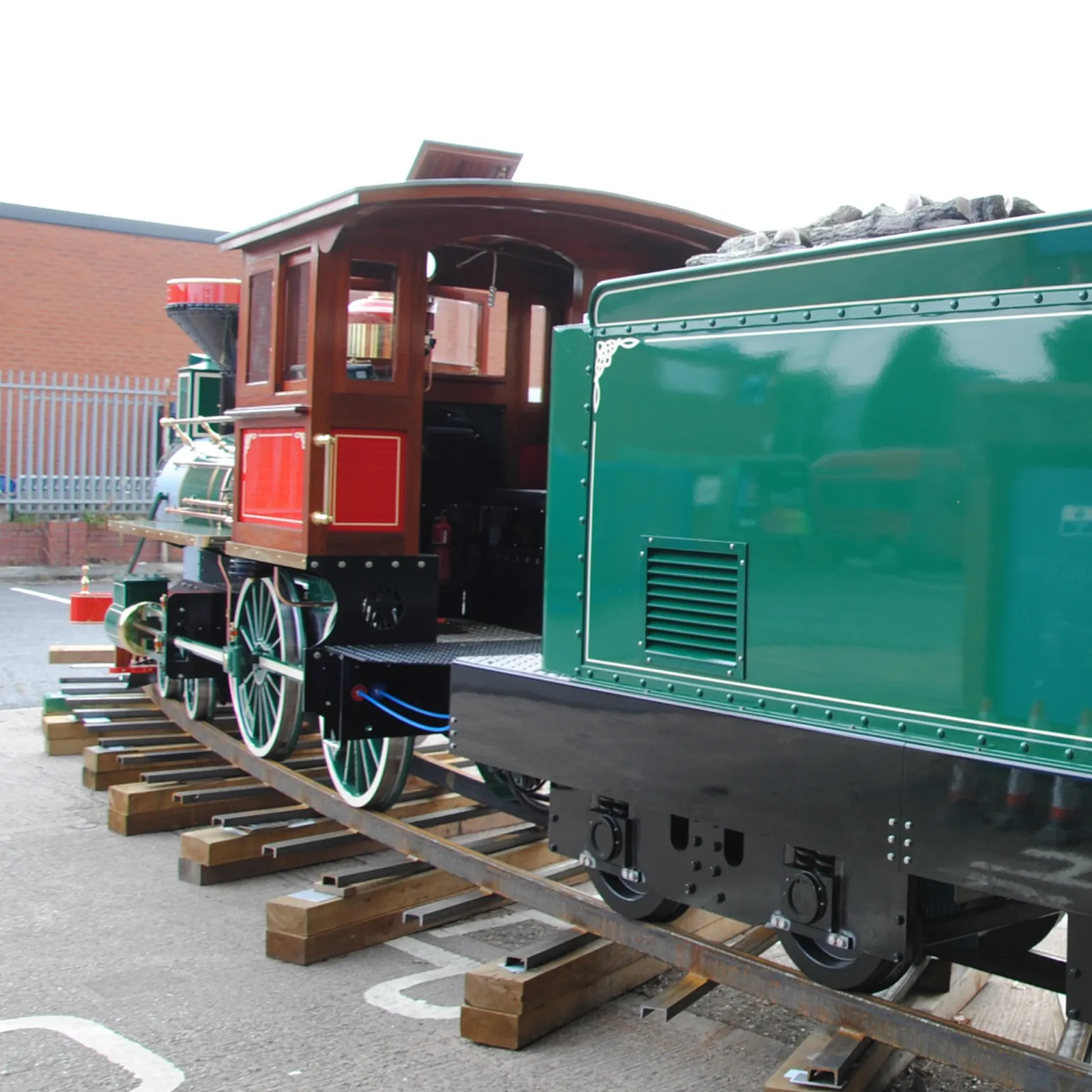 優質化計畫補助:九族文化村小火車柴油引擎電動化